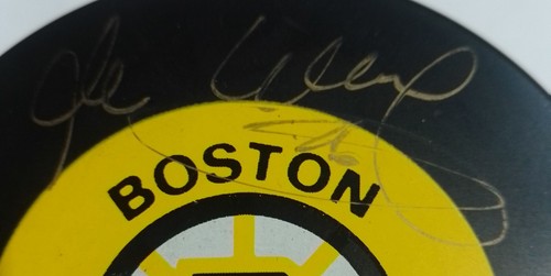 Glen Wesley Signed Hockey Puck - Picture 2 of 3