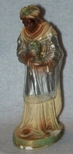 VINTAGE MID CENTURY CHALK 5 3/4" TALL WISE MAN KING CHRISTMAS NATIVITY FIGURINE