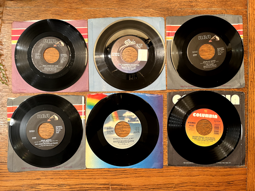 Lot of 6-45 RECORDS/COUNTRY-See Description & Photos-NEAR MINT, PLAYED ONCE - Picture 2 of 3