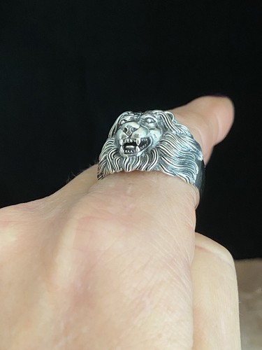 Solid Silver Chunky Lion  Ring - Picture 10 of 10