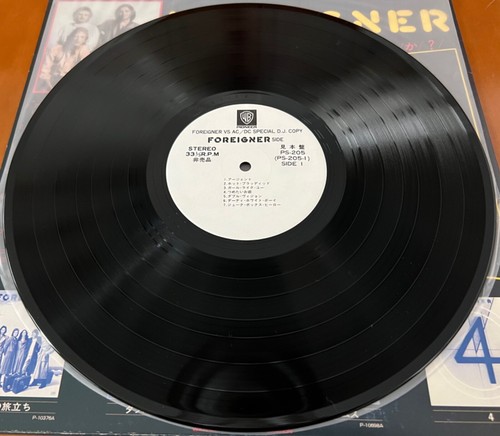 FOREIGNER VS AC/DC SPECIAL D.J. COPY PS-205 RARE 12" JAPAN PROMO ONLY VINYL LP - Imagen 13 de 14