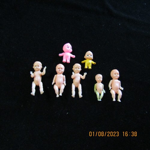 5 muñecas vintage en miniatura + 2 muñecas Kewpie - Imagen 2 de 6