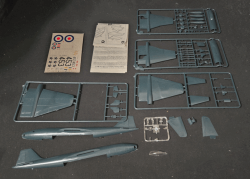 Kit Modelo Rana Vintage Canberra Mk.8/12 Bombardero Bajo Nivel 1:72 Kit# F203 - Imagen 2 de 2