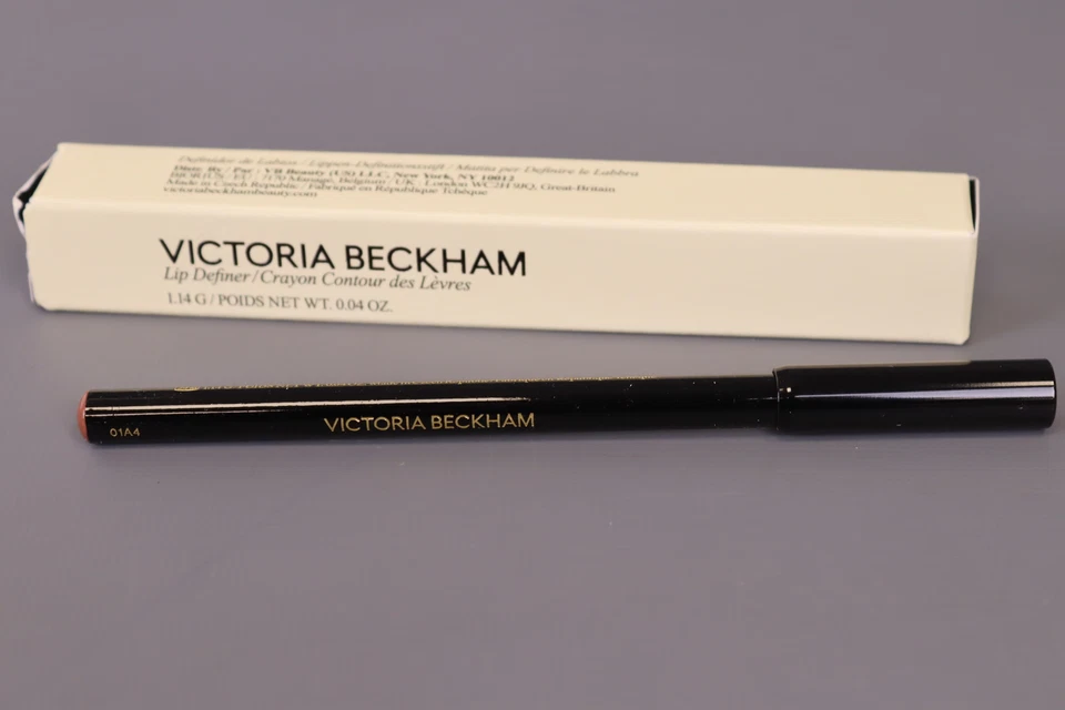 Victoria Beckham Lip Definer Precision Pencil 02 Neutral Beige Brown New Torn Bx - Image 2 of 3