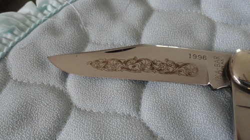 KaBar Green Bone Coke Bottle,,Hunter Knife, Mint 5 1/4 in. - Picture 5 of 12