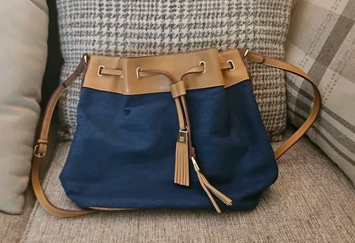 Liz Claiborne Purse Blue Jean Material With Tan Trim - Picture 6 of 6