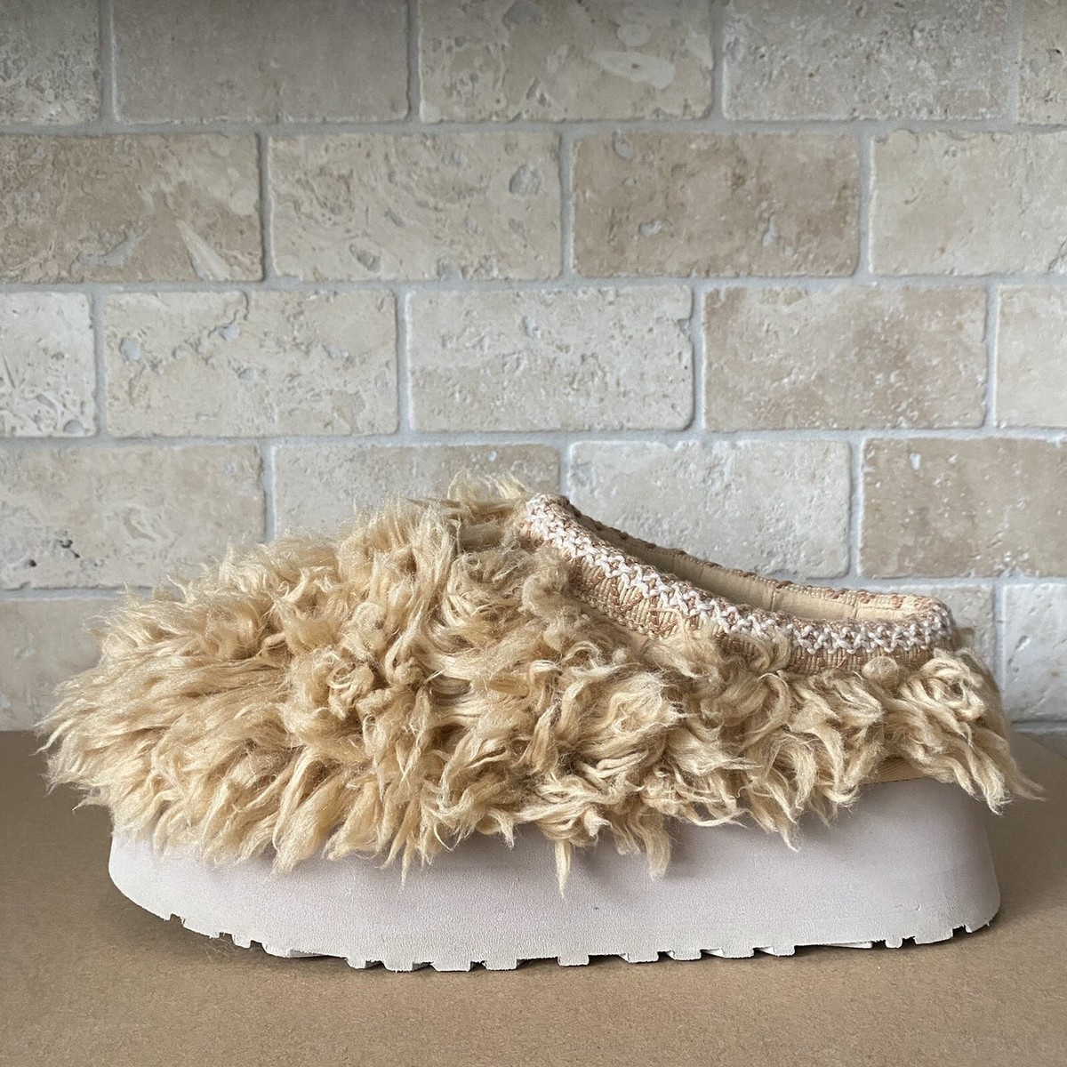 UGG W FLUFFIE Ⅱ