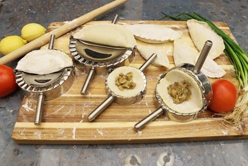 Dumpling Maker Stainless Steel 3.25 Inch Pastry Cutter Kitchen Accessory Tool - Picture 4 of 11