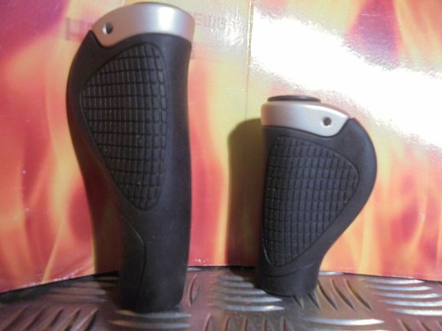 ERGON GP1 ergonomische Fahrradgriffe Fahrrad Griffe rechts lang !! NEU UVP: 56 € - Bild 3 von 7