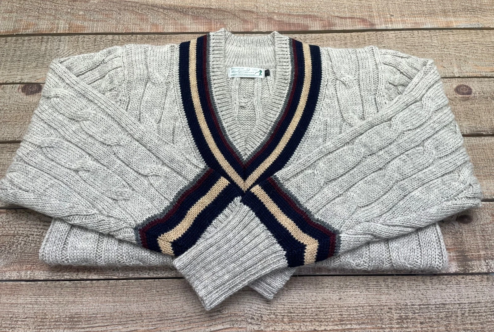 Sample Sale - Cricket Sweater 100% British Wool Light Grey Natural
Opens in a new window or tab