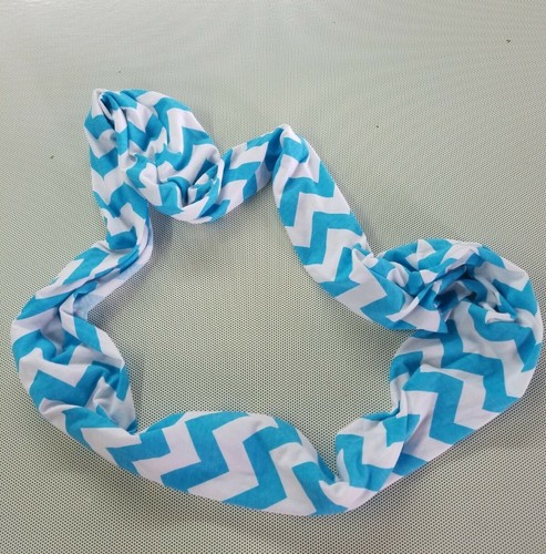 Fashion Round Scarf BLUE AND WHITE - Picture 2 of 3