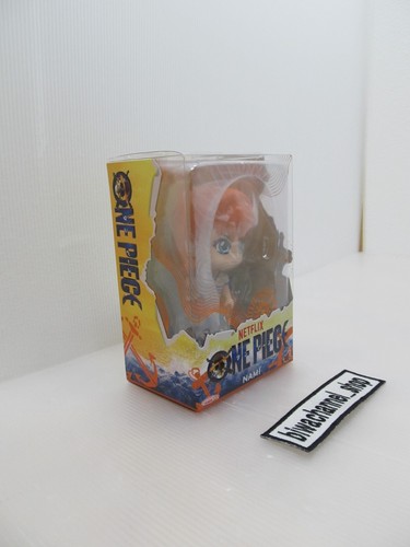Hot Toys Linda Figura Deformada Cosbaby Una Pieza Netflix Nami Talla S 11 cm 4.33 pulgadas - Imagen 4 de 11