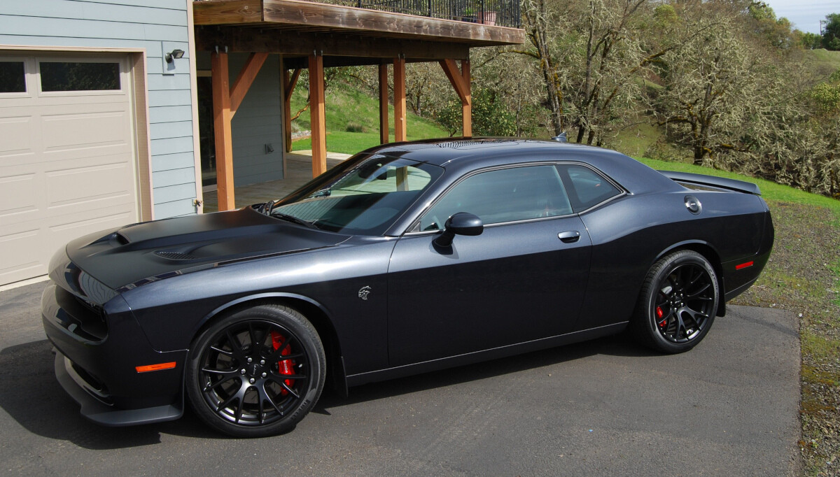 Touch Up Paint for Dodge Hellcat with paint code PAR