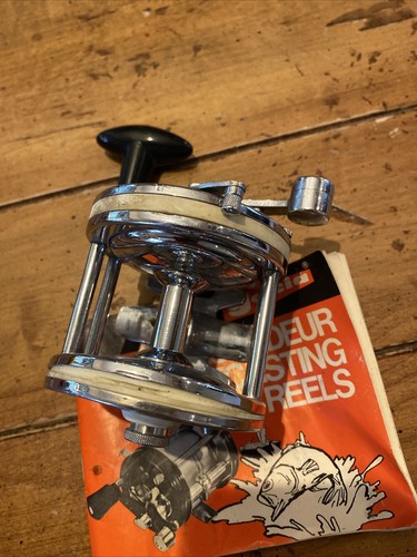 Vintage Garcia Mitchell #602A Salt water Fishing Reel Made in France Free Ship - Picture 3 of 7
