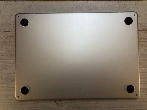 Apple MacBook Air 2022 13" Laptop 512GB SSD M2 8GB RAM Silver w/Box 84 Cycles - Picture 8 of 12