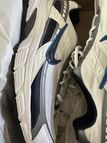 Nike Initiator Running Athletic Sneakers Metallic White Men's Size 13 - Picture 3 of 10