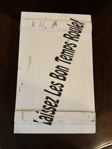 Wooden Tray, Mardi Gras Alligator - Picture 5 of 10