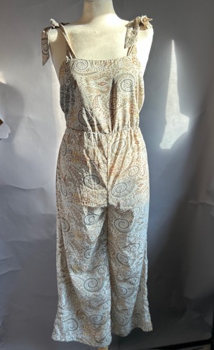 Lush Paisley Tie Shoulder Open Back Romper - Size S - Picture 1 of 4