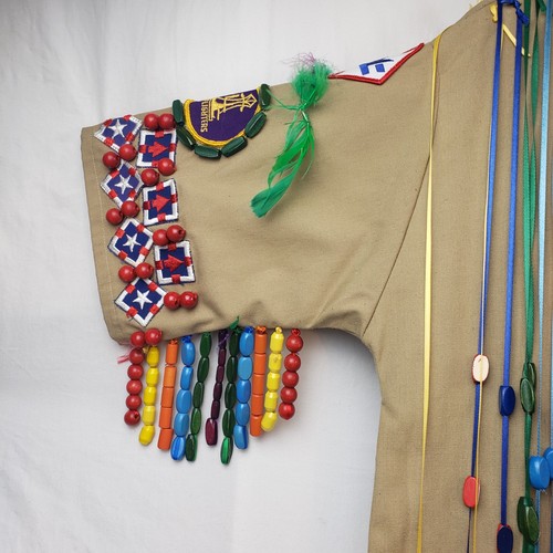 Vestido de Fogata Años 80 De Colección Niñas Scouts Ceremonial Interminable Raro Parches Cuentas Prendedores - Imagen 7 de 19