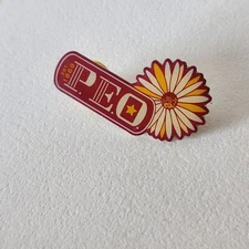 Daisy Flower PEO Enamel PEO Sisterhood Sorority Lapel Hat Pin