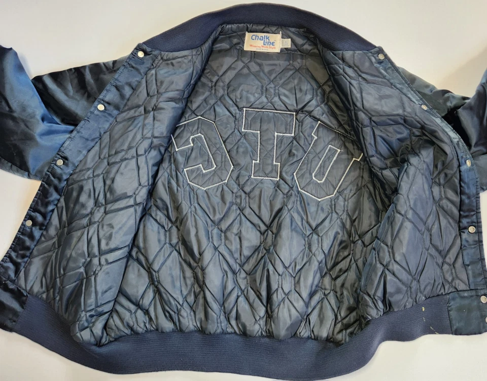 Chaqueta de Colección Chalk Line UTC M/L Universidad Tennessee Chattanooga Años 80 Hecha en EE. UU. Foto 4 de 4