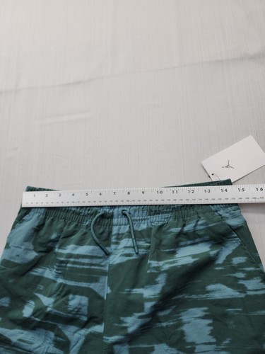 NEW Nike Jordan Boys Youth Sz XL 13-15 Yrs Rugged Nylon Shorts Stealth Camo Blur - Picture 10 of 11