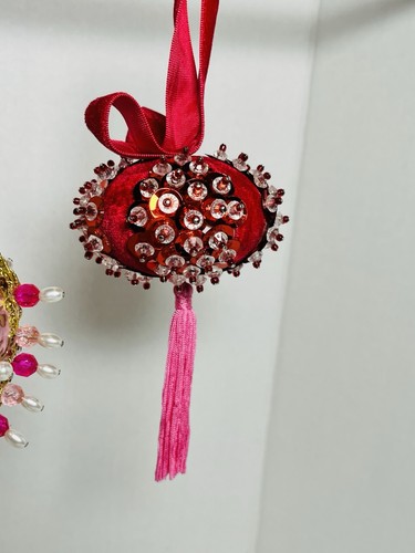 Lot of 5 Vintage Sequin Push Pin Beaded Pink Christmas Ornaments - Picture 6 of 12