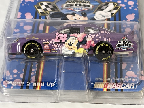 Disney Nascar 2004 Daytona 500 Mickey & Minnie Mouse 2 Car Set NEW Sealed - Picture 6 of 8