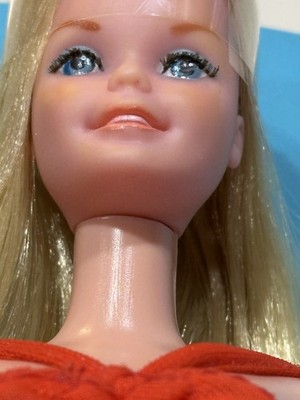 Vintage 1976 Superstar Barbie Party time Foreign 9925 ~ New In Box