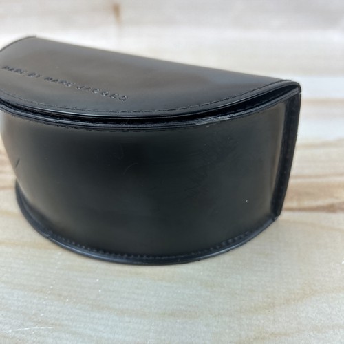 Marc By Marc Jacobs Oversize Magnetic Black Leather Sun Glasses Case Travel - Picture 5 of 6