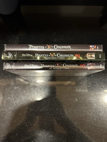 Pirates of the Caribbean 3 Disc Combo Pack - Bild 2 von 5