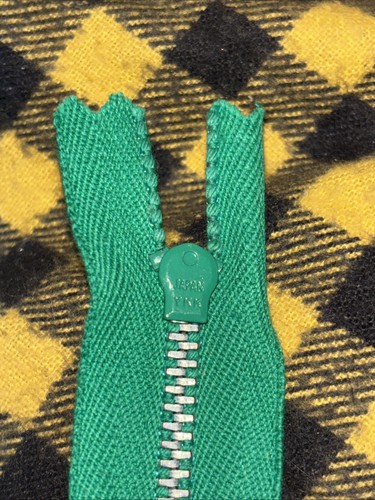 12 Lot New Kelly Green YKK Metal Zipper 22” Automatic Lock NOS Cotton HBT Tape - Picture 5 of 6