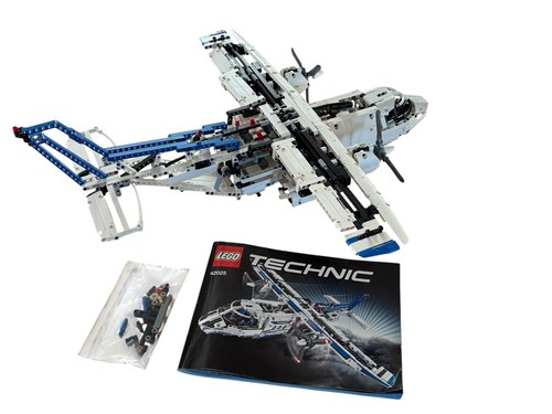 Lego Technic Frachtflugzeug 42025 Bauset Power Functions ohne Aufkleber **LESEN** - Bild 1 von 24