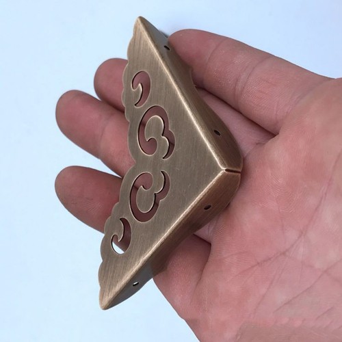 Protección de esquina de cobre antiguo resistente para gabinetes y baúles vintage - Imagen 20 de 23
