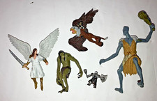 Lot of 5 D D Mini Figures No Stands Dungeons  Dragons Wizards of The Coast