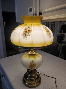 Vintage-GWTW-Huricane-Parlor-Lamp-Floral-27-034-tall