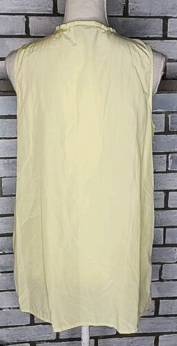 J Jill Sleeveless Silk & Cotton V-Neck Size Medium Pale Yellow Green Top Blouse - Picture 4 of 11