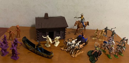 soldatini in plastica anni 70 baravelli/dulcop/canè/timpo toys/nardi/hong Kong - Foto 1 di 92