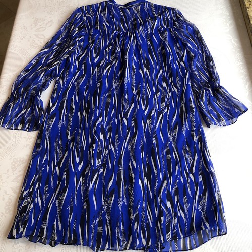 Diane Von Furstenberg Kourtni Fierce 100% Silk Chiffon Dress Women’s Size 2 - Picture 10 of 22