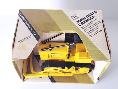 Ertl - John Deere Crawler #521 - 1:16 Diecast - Picture 6 of 10