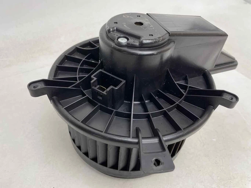 Motor soplador delantero AY272700 5193 para Dodge Grand Caravan 2008-2020 3,6 L Foto 3 de 4