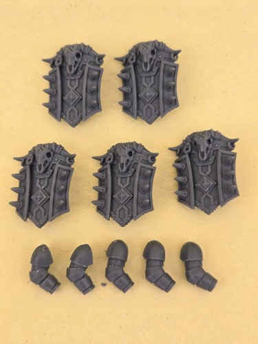 Space Wolves Shields - MULTILISTING - Greytide Studio - Primal Hounds - Picture 4 of 7
