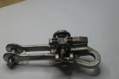 LOT OF 2 Hubbell Power GC209 Vice-Type Cable Ground Lugs