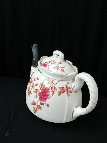 Vintage Floral Ceramic Teapot - Picture 3 of 9