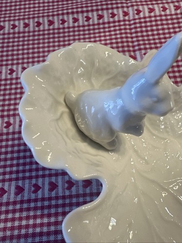 Grace Teaware Bunny Rabbit on Leaf Small Serving Dish White 8 1/4" x 7" - Picture 4 of 6
