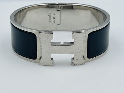 Hermes Silver and Black Bracelet Hermes Narrow Clic H Bracelet (Noir/Palladium Plated) - PM  main image 2