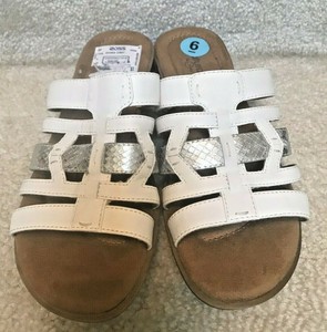 naturalizer white wedge sandals