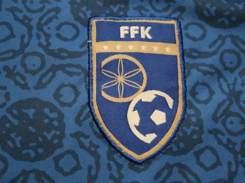 ⚽Camiseta de fútbol rara Kosovo camiseta de fútbol local 2021 FFK FC para hombre talla L - Imagen 4 de 16