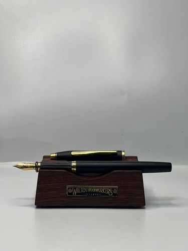Vintage Cross Classic Century II Fountain Pen Matte black 23k plated Gold Nib - Picture 13 of 14