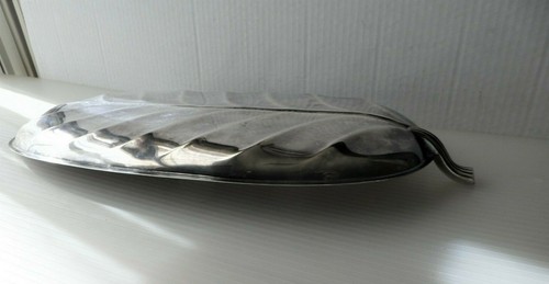 Vintage Silver Plate Serving Tray, Retro Banana Leaf Shape - Picture 12 of 12